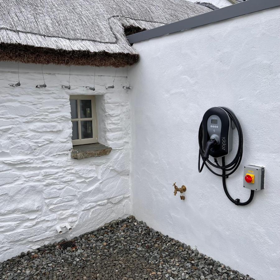 Secluded Thatched Cottage, Near Beaches & Hill Walking Rashenny Exteriér fotografie