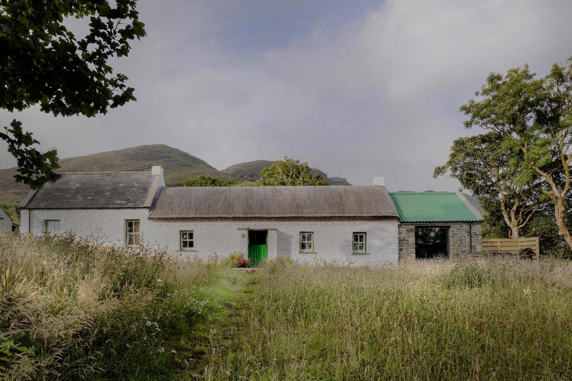 Secluded Thatched Cottage, Near Beaches & Hill Walking Rashenny Exteriér fotografie